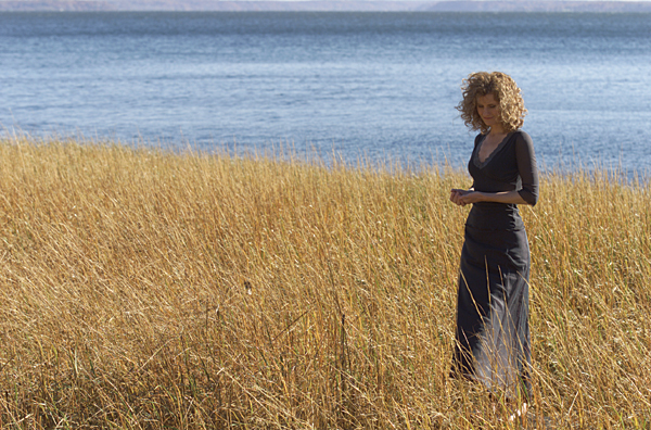 On the pic: Cathie Ryan