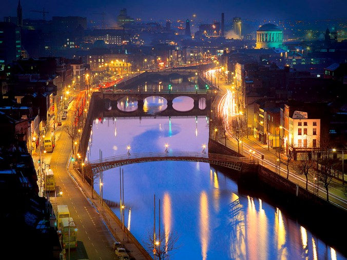 Dublin, River Liffey at night