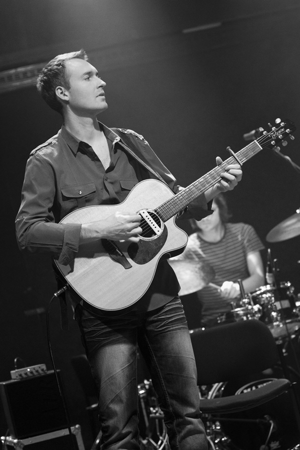 Vojtěch Jindra Playing with Bran